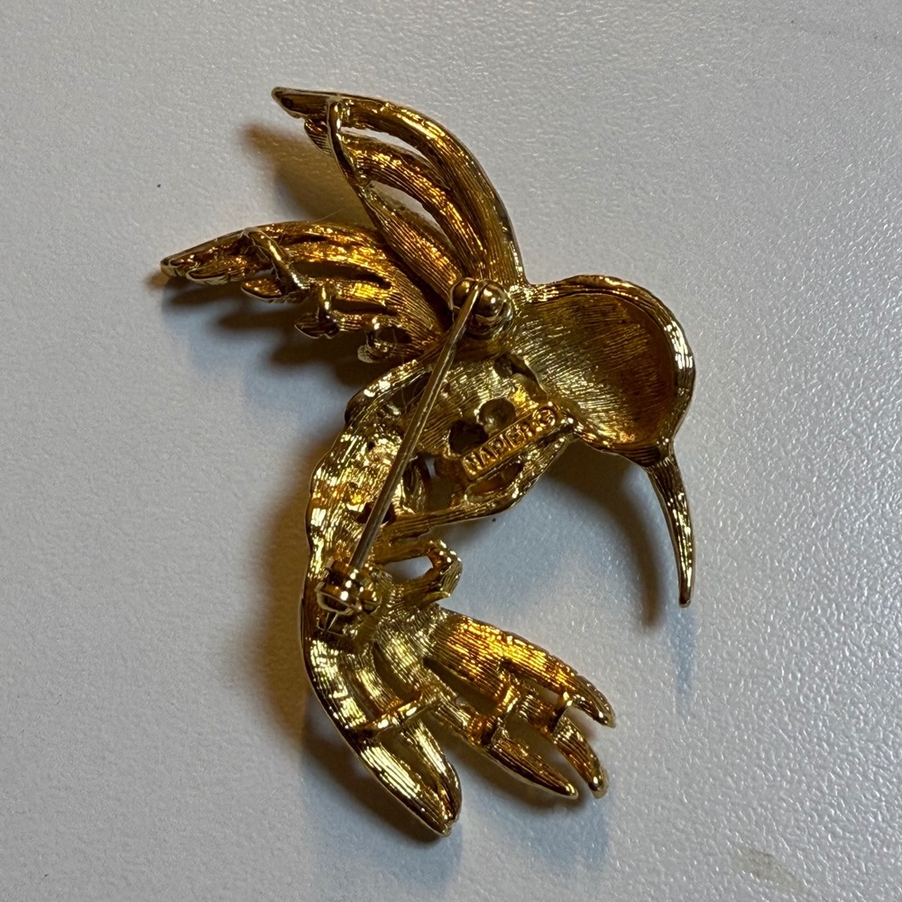 Napier Vintage Gold Tone Hummingbird Brooch Rhinestone Accent Bird Hallmarked - Picture 2 of 6
